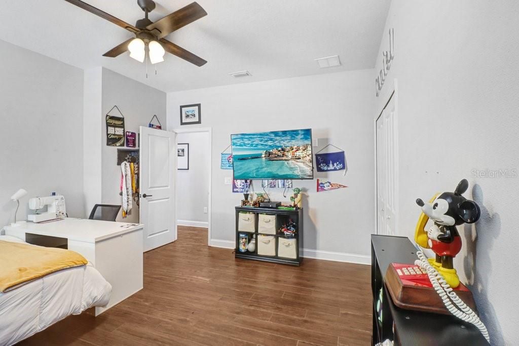 For Sale: $649,900 (4 beds, 2 baths, 2152 Square Feet)