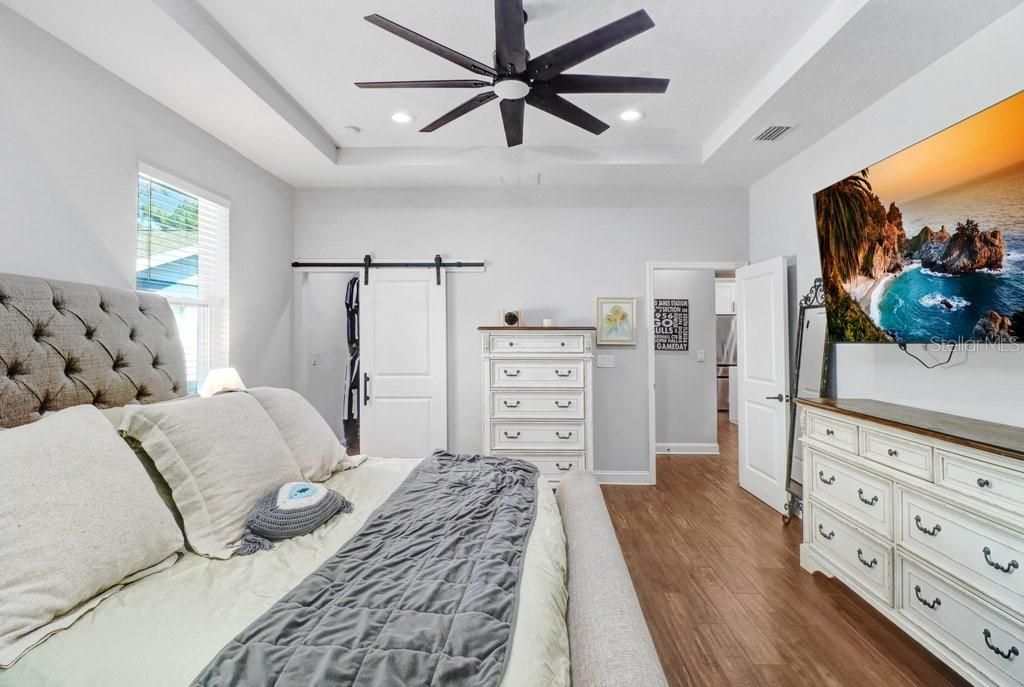 For Sale: $649,900 (4 beds, 2 baths, 2152 Square Feet)