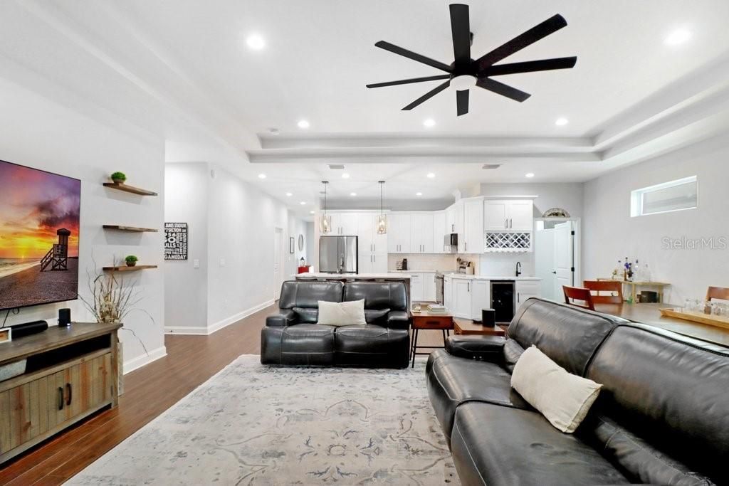 For Sale: $649,900 (4 beds, 2 baths, 2152 Square Feet)