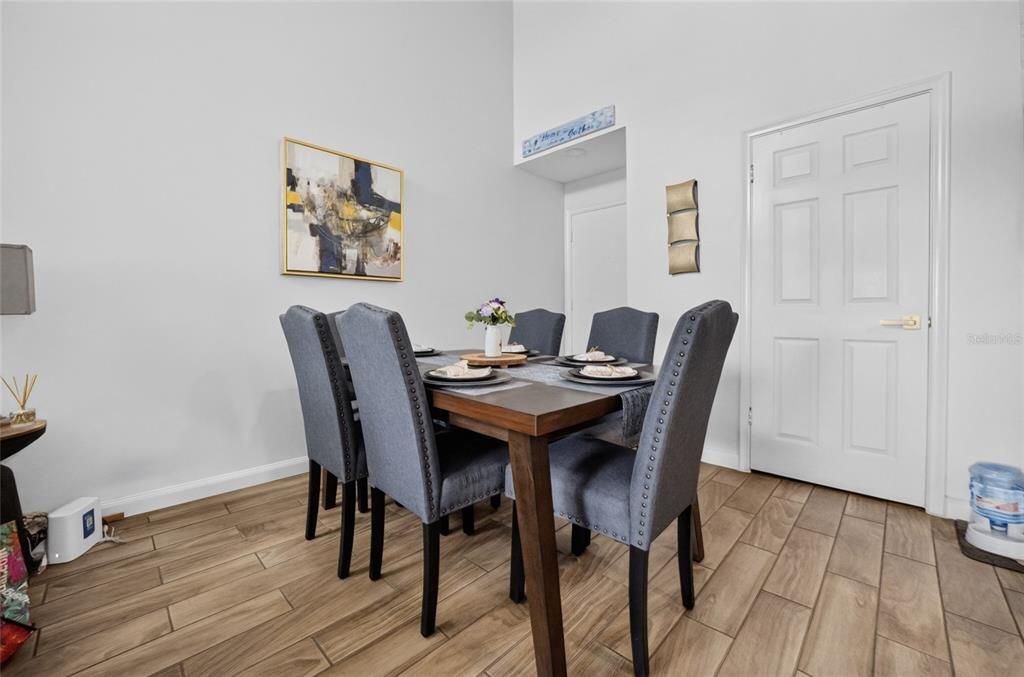 En Venta: $169,999 (2 camas, 2 baños, 820 Pies cuadrados)