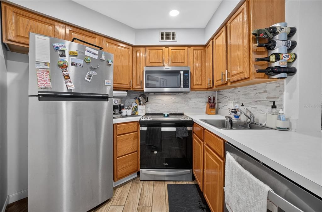 En Venta: $169,999 (2 camas, 2 baños, 820 Pies cuadrados)