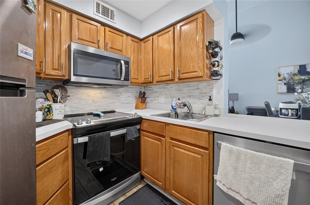 En Venta: $169,999 (2 camas, 2 baños, 820 Pies cuadrados)