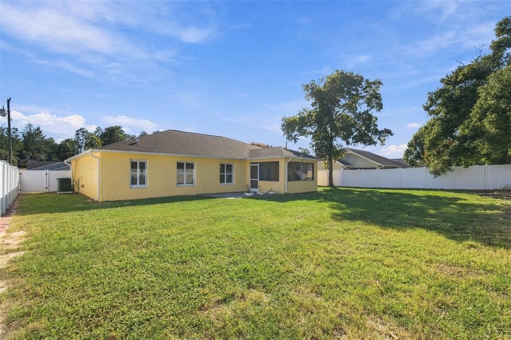 For Sale: $345,000 (3 beds, 2 baths, 2020 Square Feet)