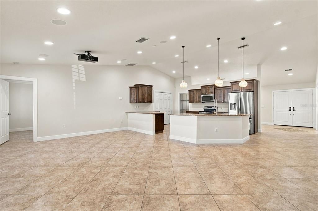 For Sale: $345,000 (3 beds, 2 baths, 2020 Square Feet)