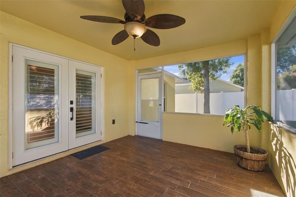 For Sale: $345,000 (3 beds, 2 baths, 2020 Square Feet)