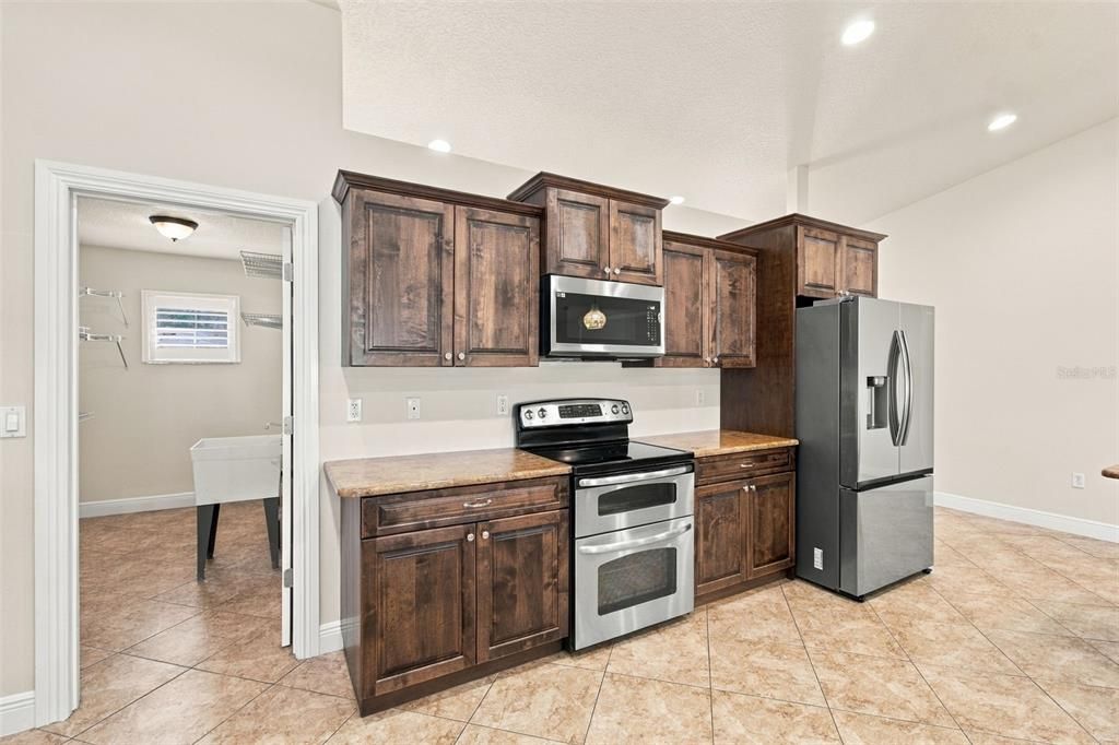 For Sale: $345,000 (3 beds, 2 baths, 2020 Square Feet)