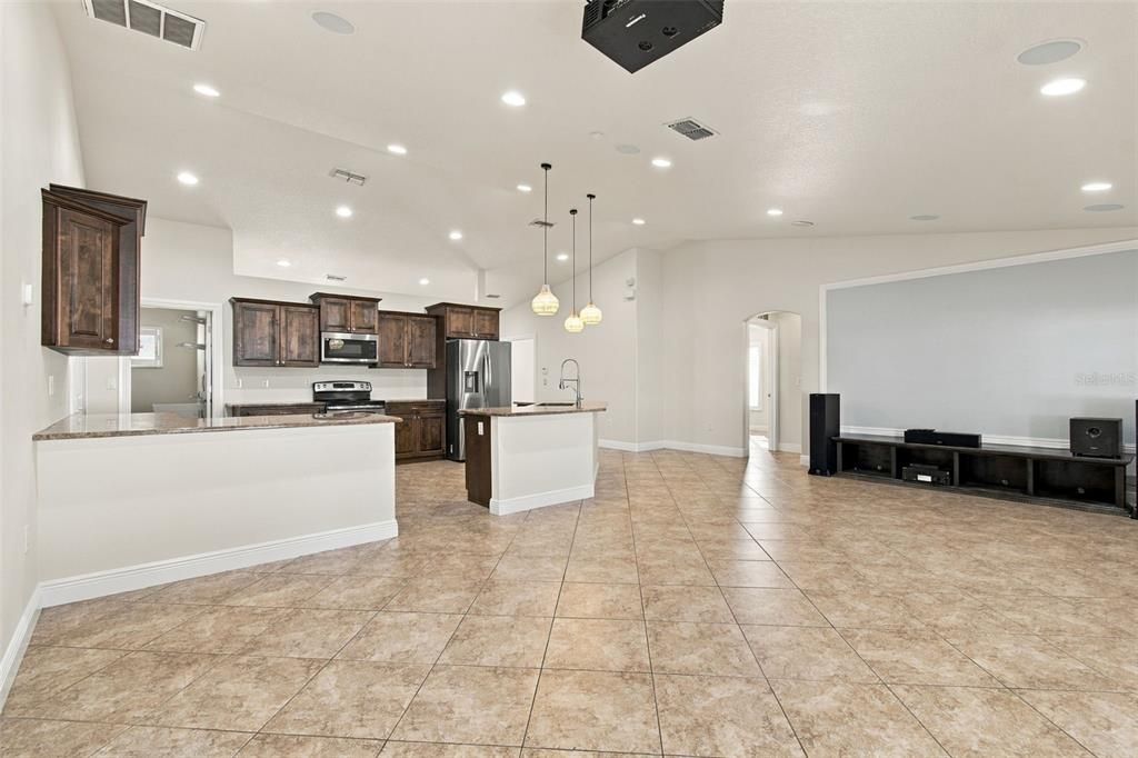 For Sale: $345,000 (3 beds, 2 baths, 2020 Square Feet)
