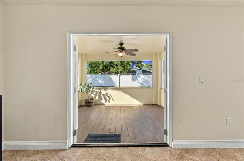 For Sale: $345,000 (3 beds, 2 baths, 2020 Square Feet)