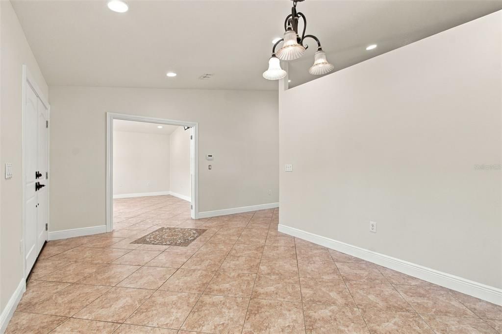 For Sale: $345,000 (3 beds, 2 baths, 2020 Square Feet)
