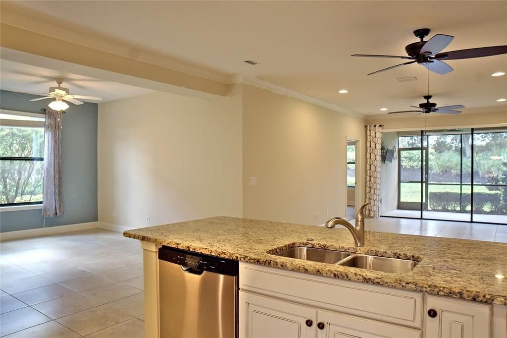 For Rent: $2,750 (2 beds, 2 baths, 1528 Square Feet)