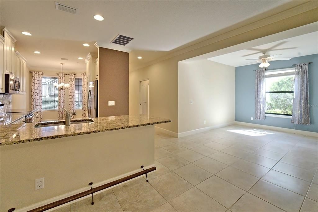 For Rent: $2,750 (2 beds, 2 baths, 1528 Square Feet)