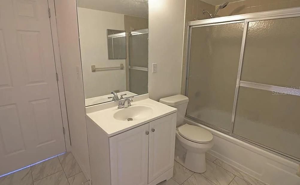 For Rent: $1,150 (1 beds, 1 baths, 634 Square Feet)