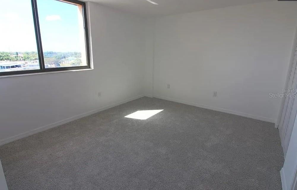 For Rent: $1,150 (1 beds, 1 baths, 634 Square Feet)