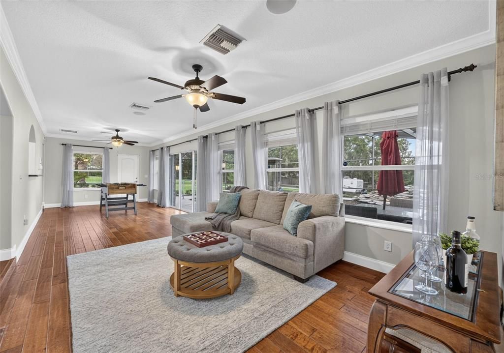 For Sale: $724,900 (3 beds, 2 baths, 2506 Square Feet)