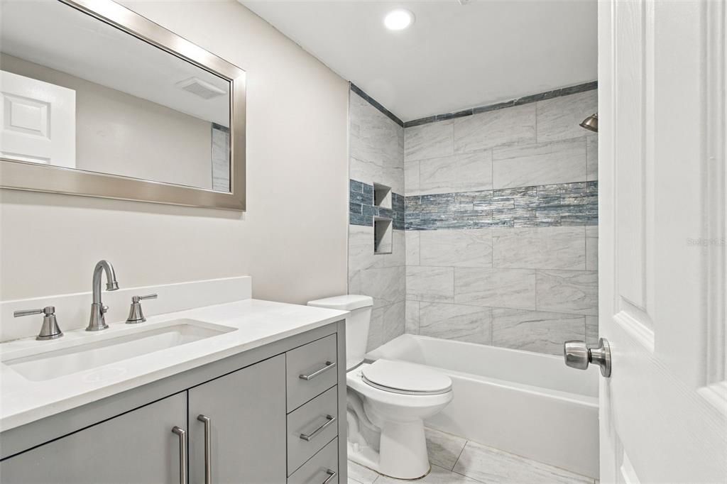 En Venta: $260,000 (2 camas, 2 baños, 1128 Pies cuadrados)