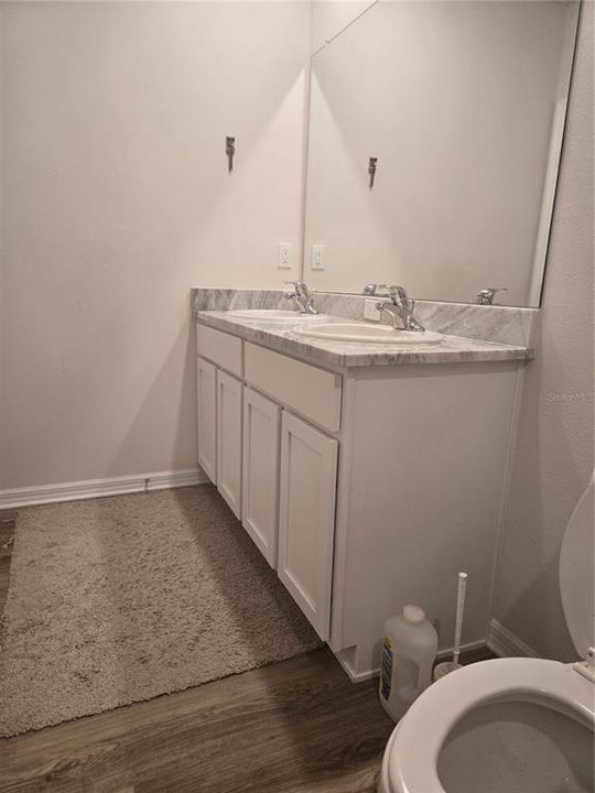 В аренду: $2,300 (3 спален, 2 ванн, 1460 Квадратных фут)