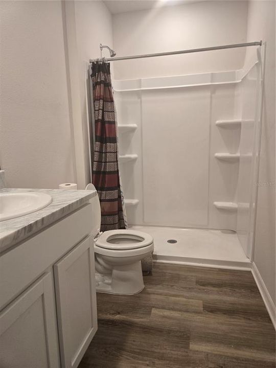 В аренду: $2,300 (3 спален, 2 ванн, 1460 Квадратных фут)