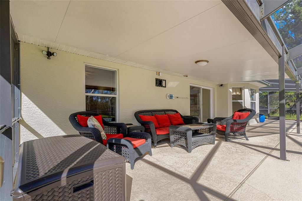 For Sale: $459,000 (4 beds, 2 baths, 2320 Square Feet)