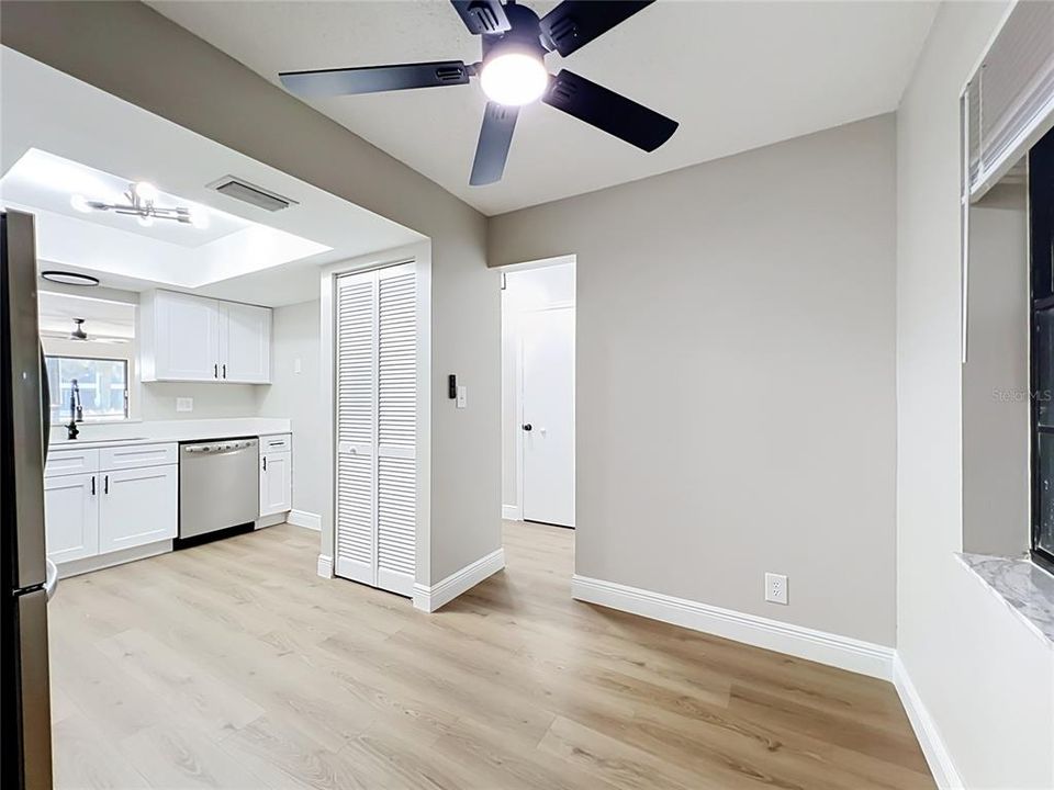 For Sale: $310,000 (2 beds, 2 baths, 1310 Square Feet)