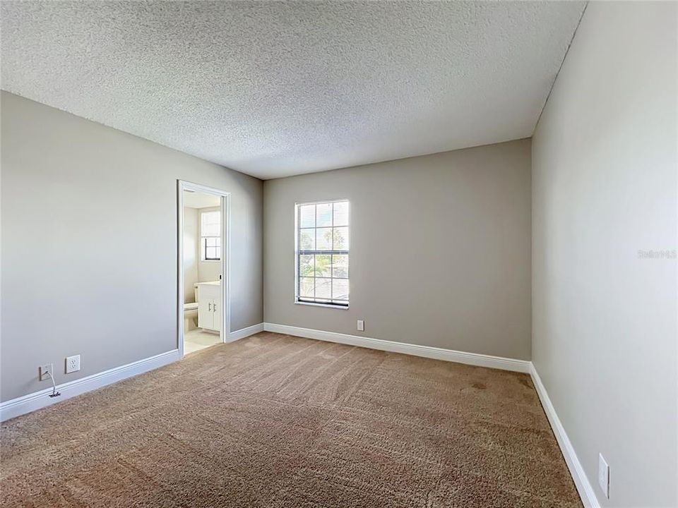 For Sale: $310,000 (2 beds, 2 baths, 1310 Square Feet)
