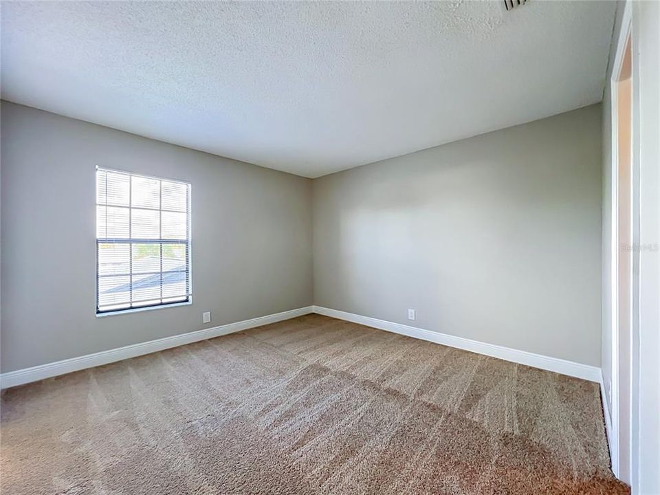 For Sale: $310,000 (2 beds, 2 baths, 1310 Square Feet)