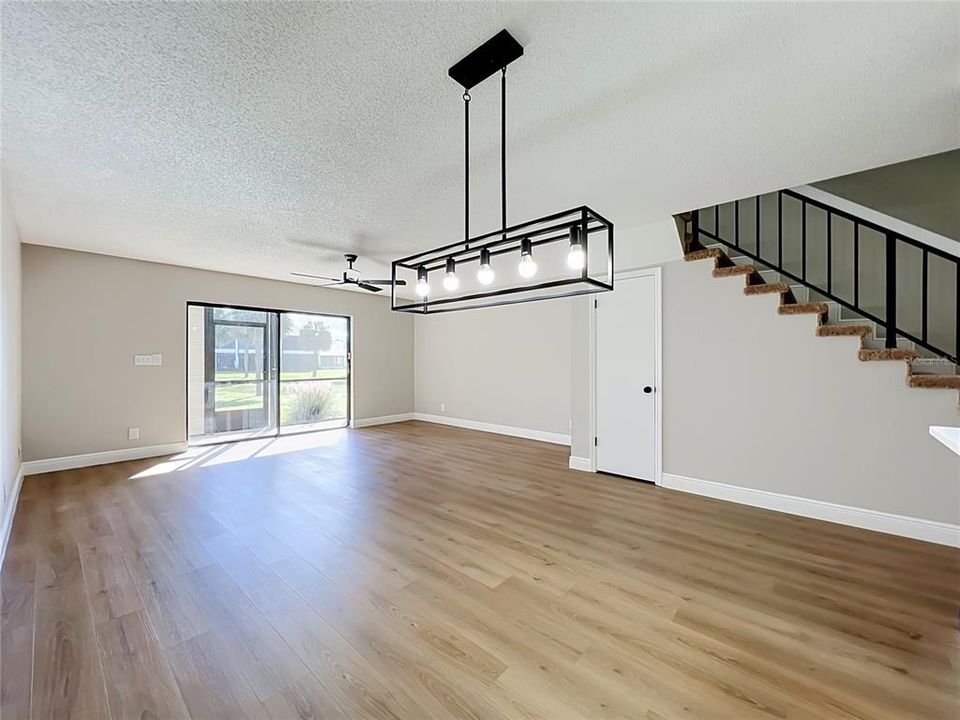 For Sale: $310,000 (2 beds, 2 baths, 1310 Square Feet)