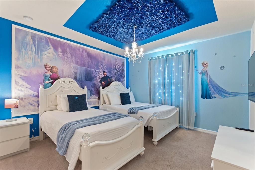 En Venta: $549,000 (7 camas, 5 baños, 3370 Pies cuadrados)