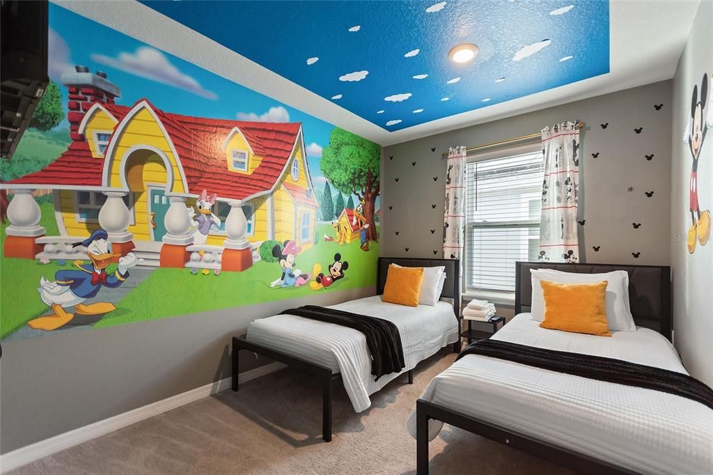 En Venta: $549,000 (7 camas, 5 baños, 3370 Pies cuadrados)