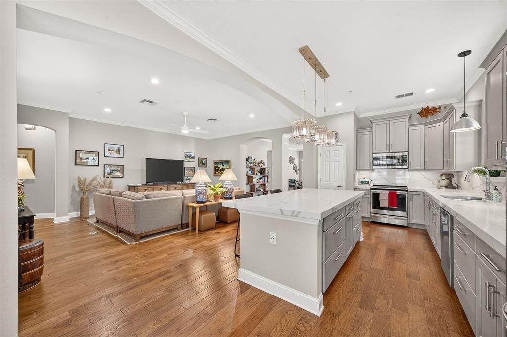 For Sale: $1,299,000 (3 beds, 2 baths, 2662 Square Feet)