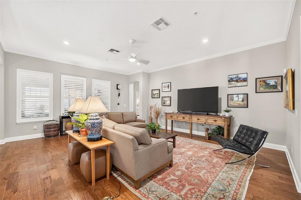 For Sale: $1,299,000 (3 beds, 2 baths, 2662 Square Feet)