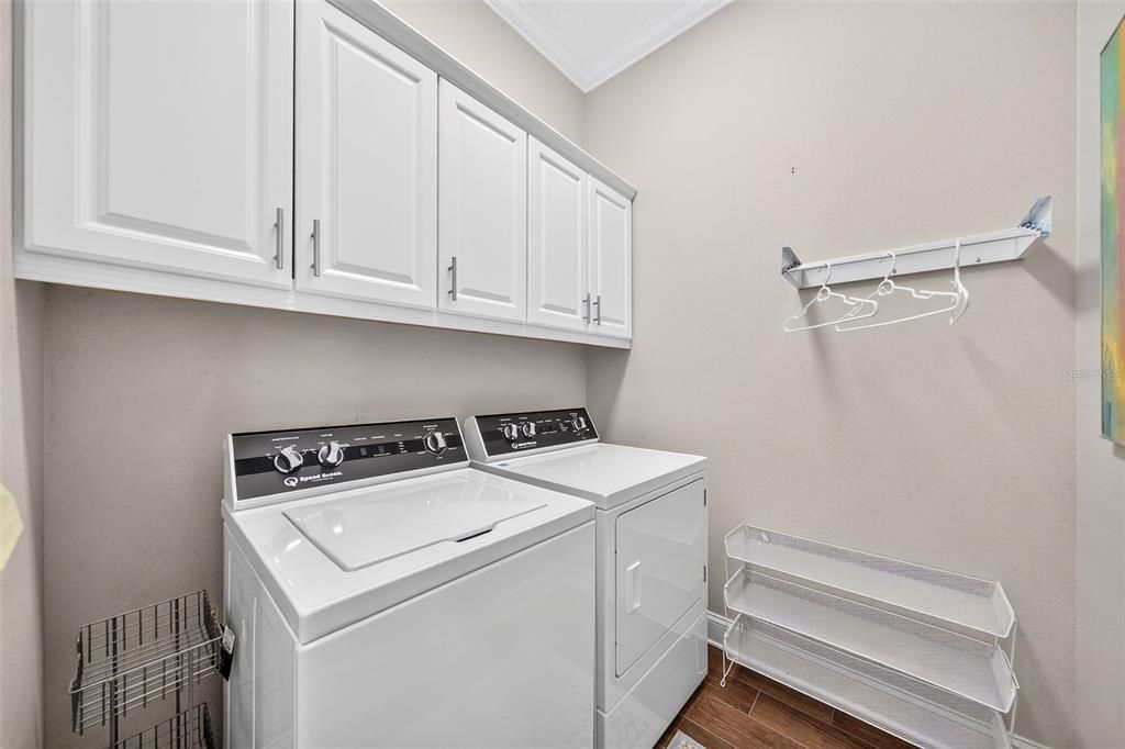For Sale: $1,299,000 (3 beds, 2 baths, 2662 Square Feet)