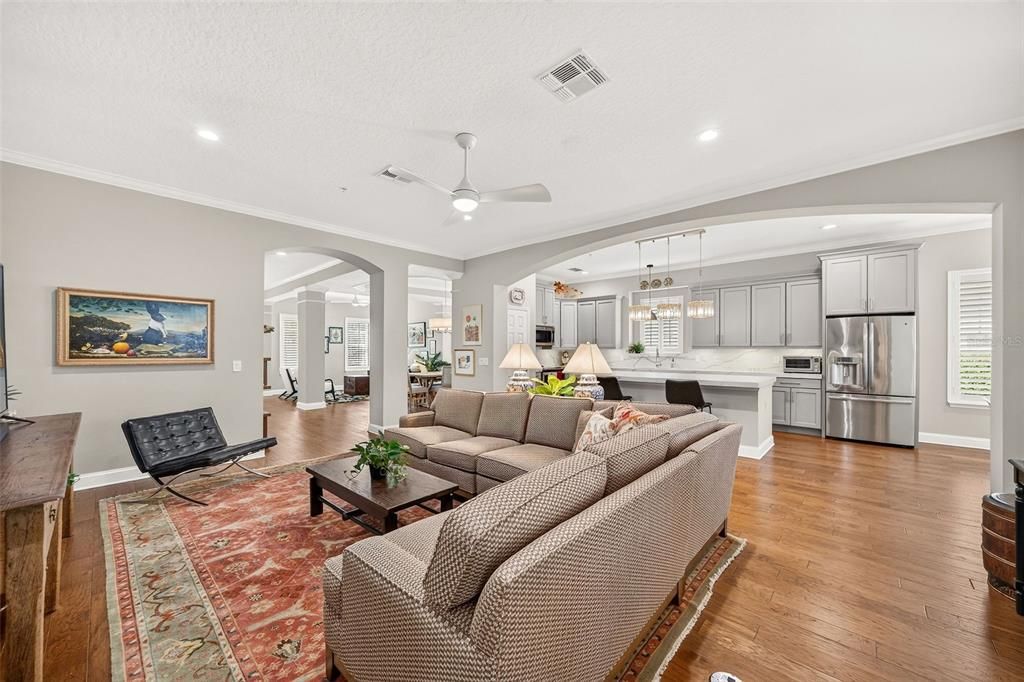 For Sale: $1,299,000 (3 beds, 2 baths, 2662 Square Feet)