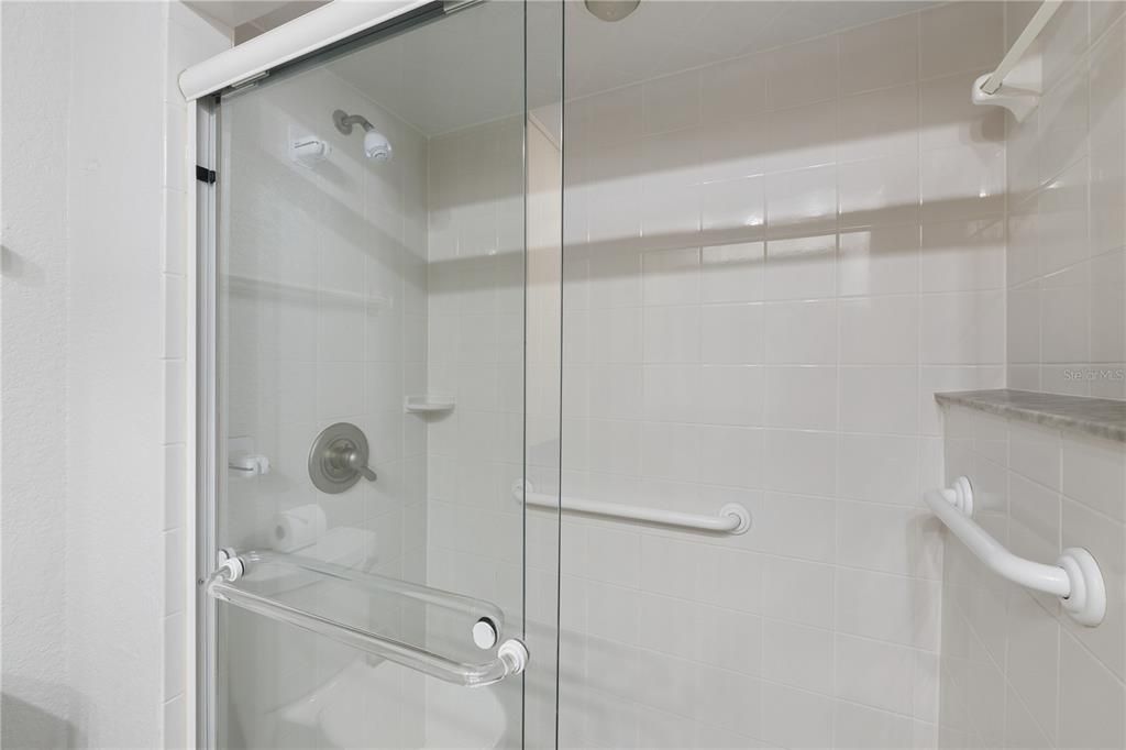 For Rent: $4,000 (2 beds, 2 baths, 1229 Square Feet)