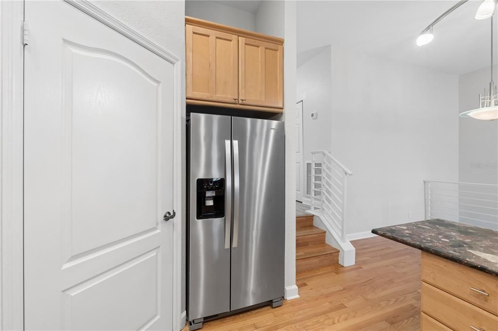 For Rent: $4,000 (2 beds, 2 baths, 1229 Square Feet)
