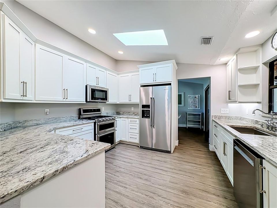 En Venta: $699,000 (3 camas, 2 baños, 1878 Pies cuadrados)