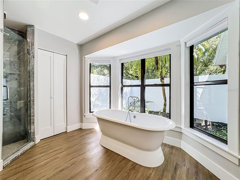 En Venta: $699,000 (3 camas, 2 baños, 1878 Pies cuadrados)