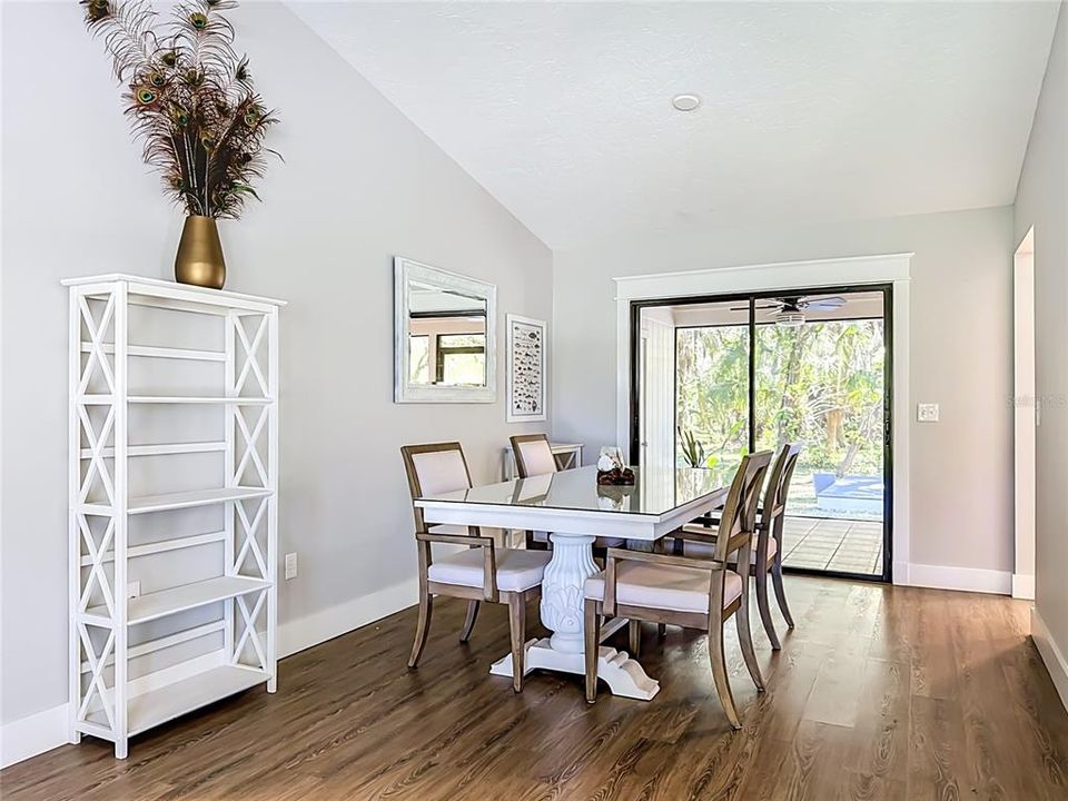 En Venta: $699,000 (3 camas, 2 baños, 1878 Pies cuadrados)