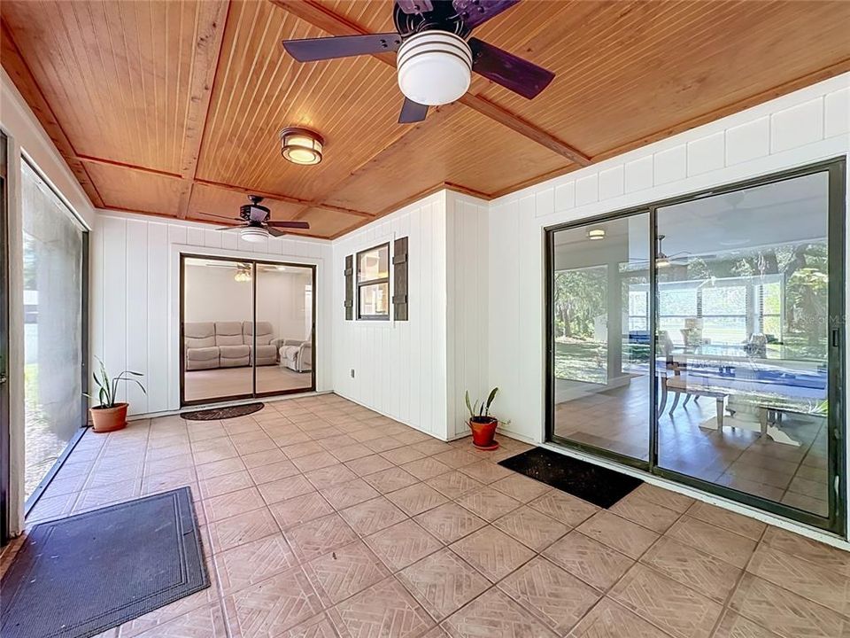 En Venta: $699,000 (3 camas, 2 baños, 1878 Pies cuadrados)