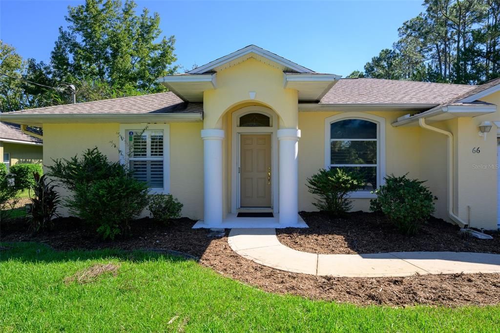 For Sale: $349,900 (3 beds, 2 baths, 1623 Square Feet)
