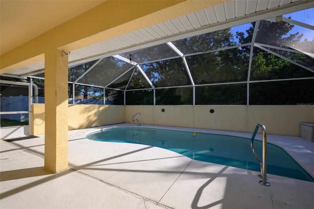For Sale: $349,900 (3 beds, 2 baths, 1623 Square Feet)
