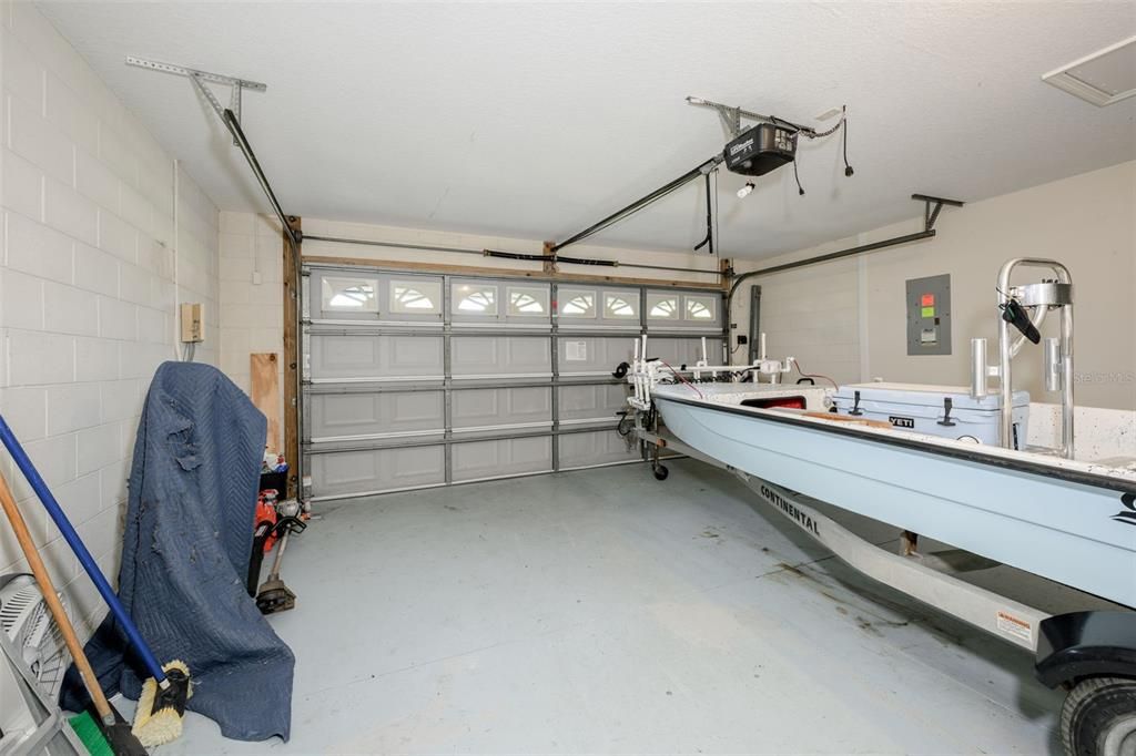 For Sale: $349,900 (3 beds, 2 baths, 1623 Square Feet)