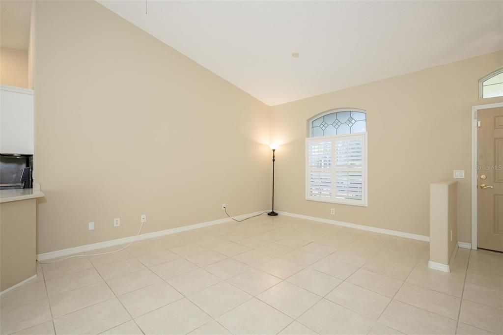 For Sale: $349,900 (3 beds, 2 baths, 1623 Square Feet)