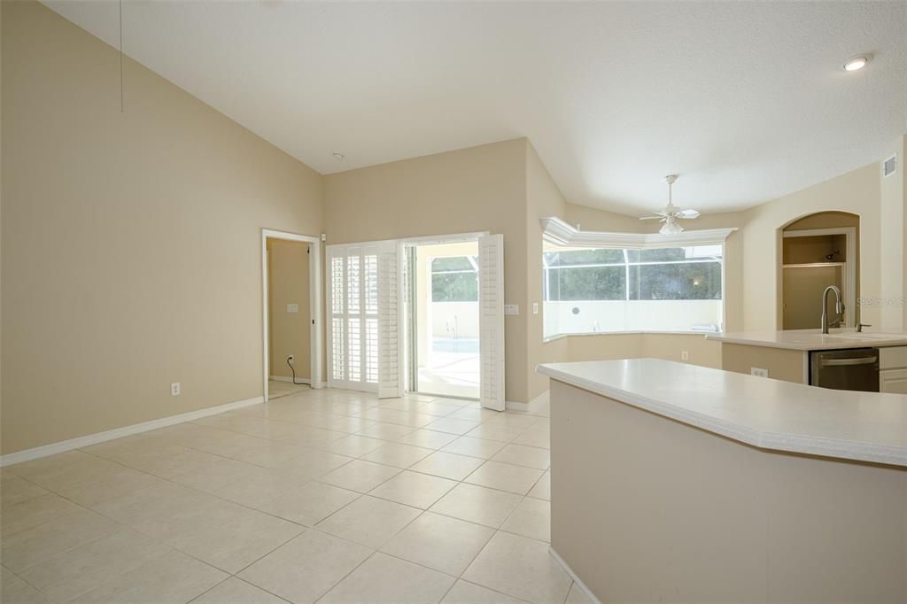 For Sale: $349,900 (3 beds, 2 baths, 1623 Square Feet)