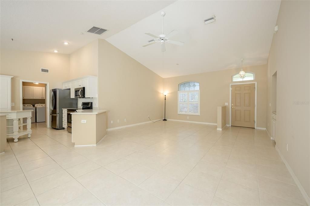 For Sale: $349,900 (3 beds, 2 baths, 1623 Square Feet)