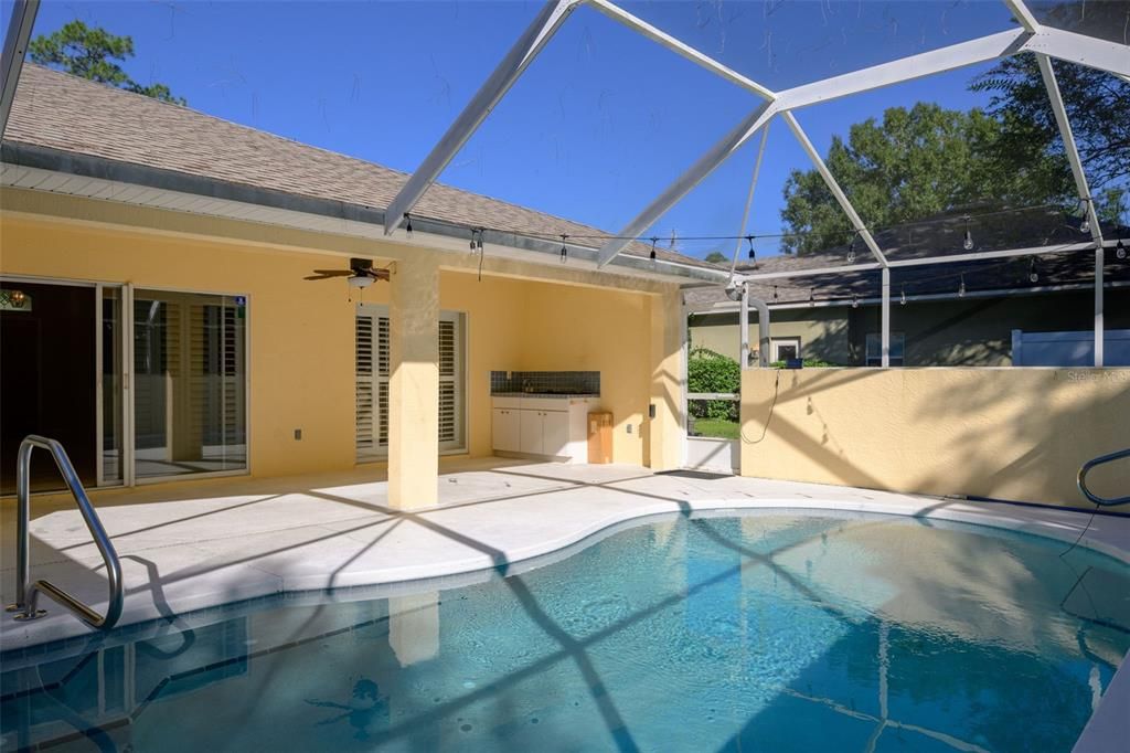 For Sale: $349,900 (3 beds, 2 baths, 1623 Square Feet)