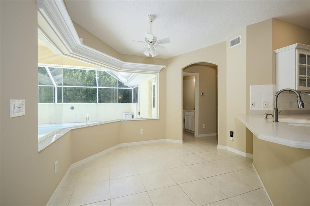 For Sale: $349,900 (3 beds, 2 baths, 1623 Square Feet)