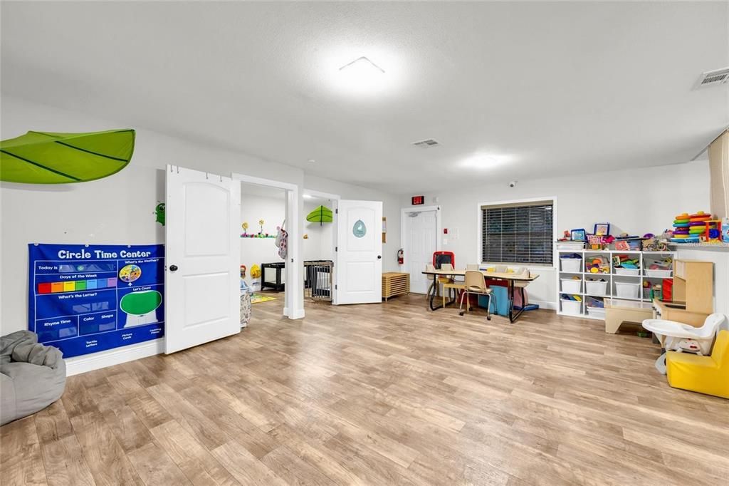 В аренду: $2,500 (3 спален, 2 ванн, 3950 Квадратных фут)