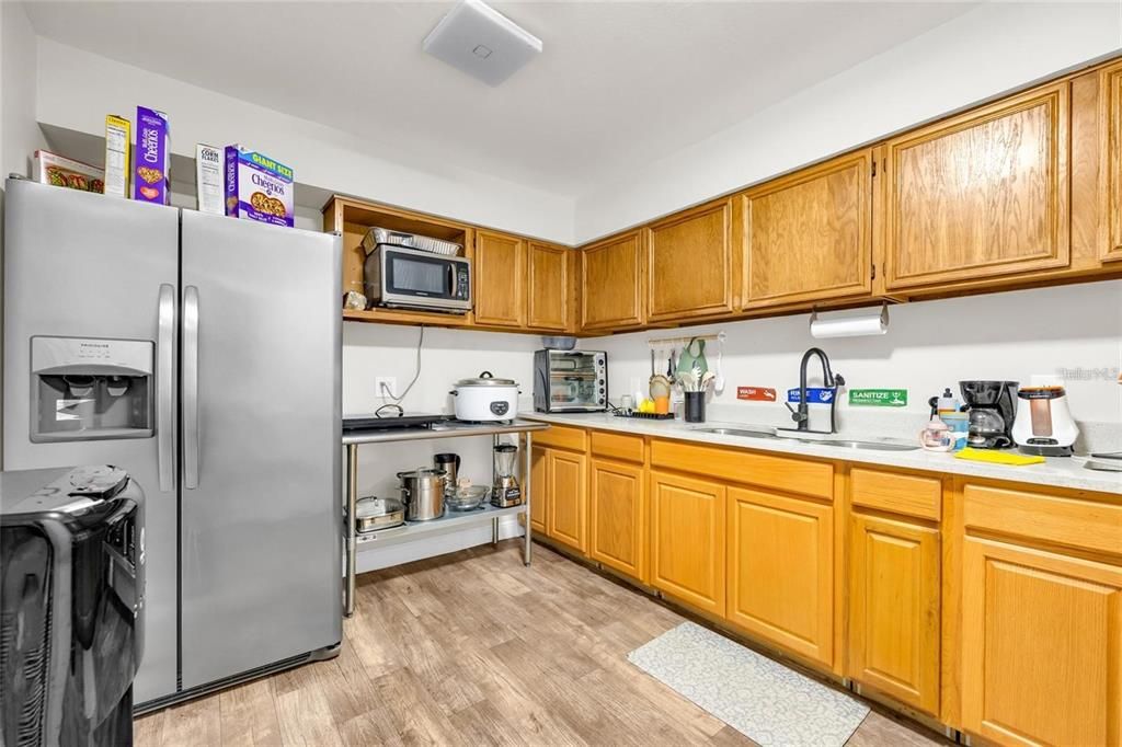 В аренду: $2,500 (3 спален, 2 ванн, 3950 Квадратных фут)