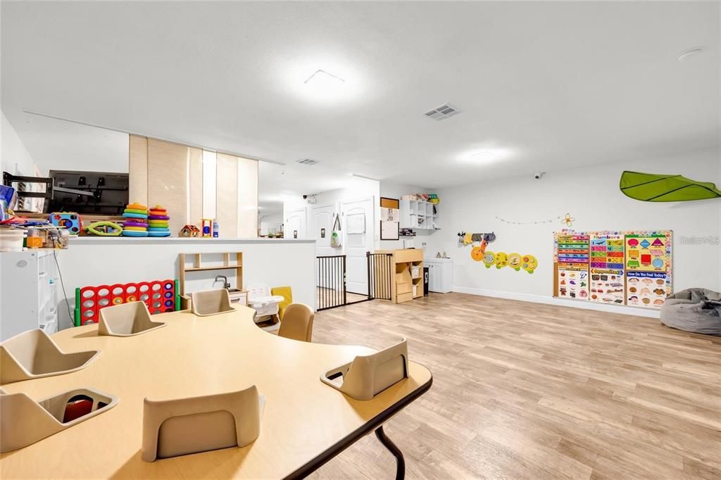 В аренду: $2,500 (3 спален, 2 ванн, 3950 Квадратных фут)