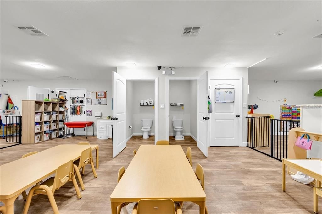 В аренду: $2,500 (3 спален, 2 ванн, 3950 Квадратных фут)